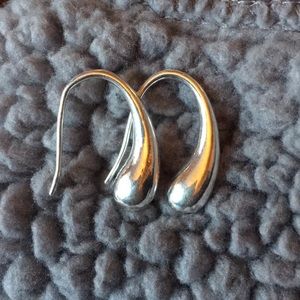 🍁Sterling silver teardrop earrings
